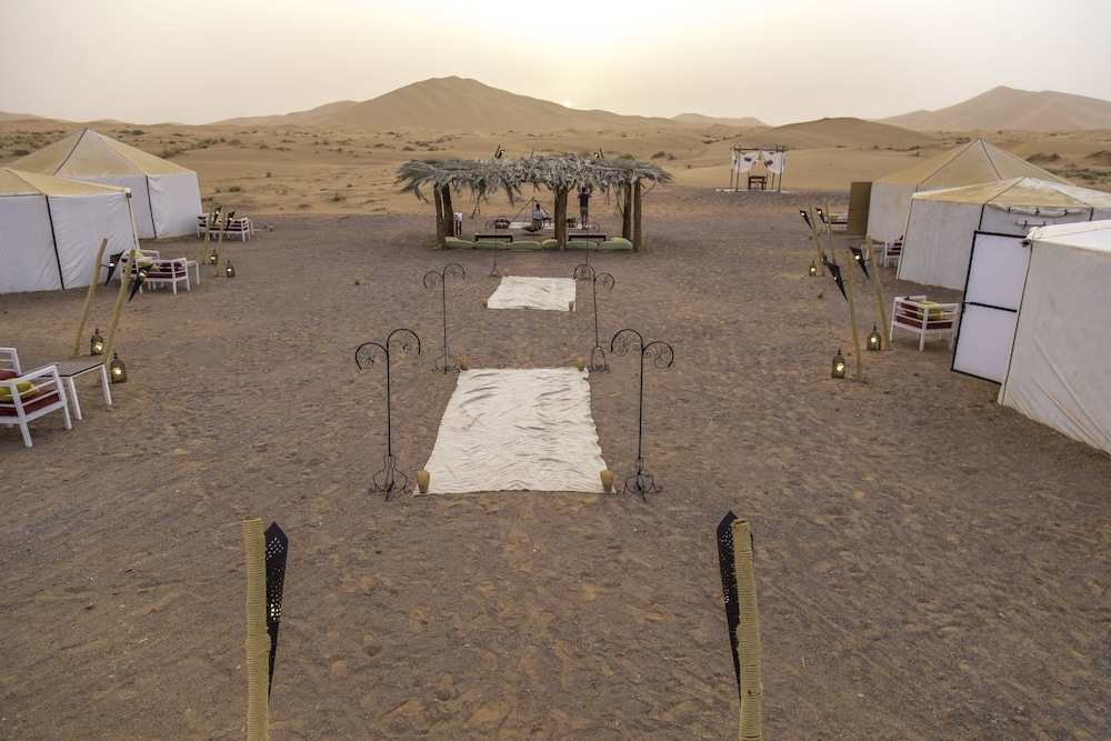 숙박 시설 입구