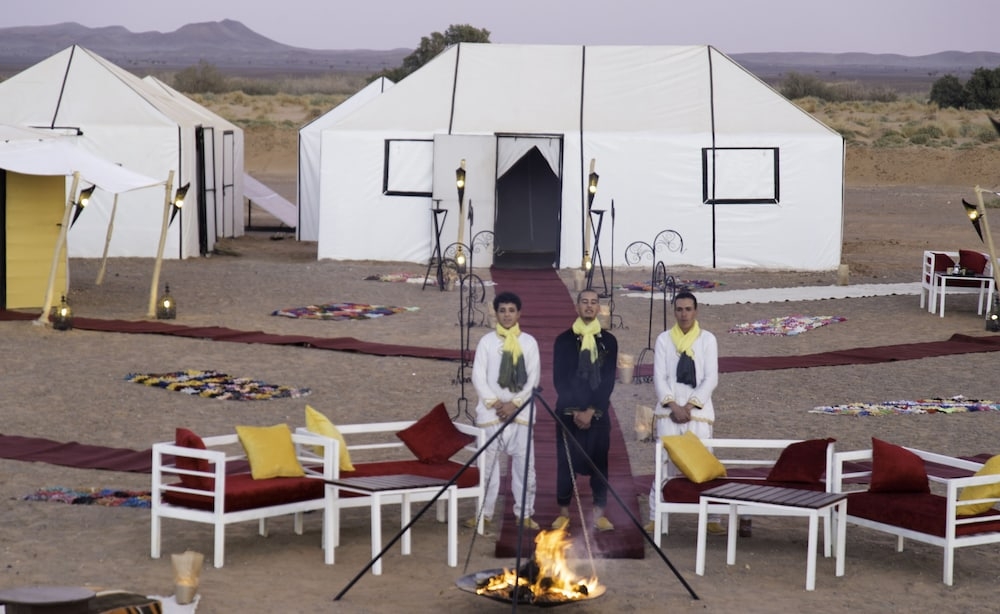 숙박 시설 정면