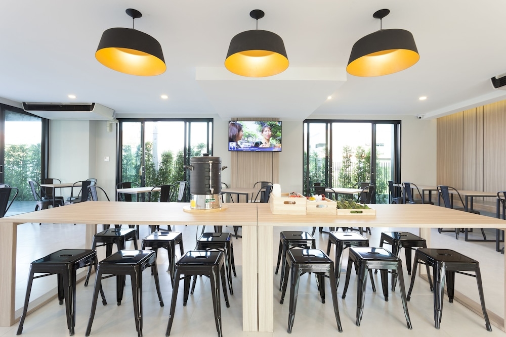 로비 좌석 공간