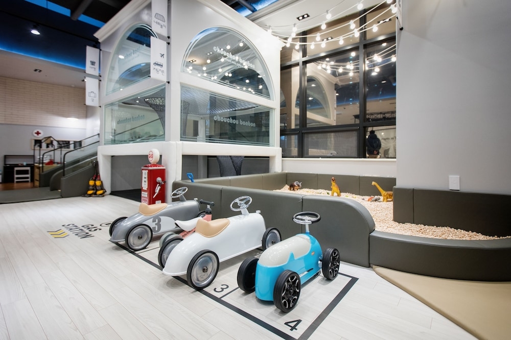 어린이 놀이 공간 - 실내