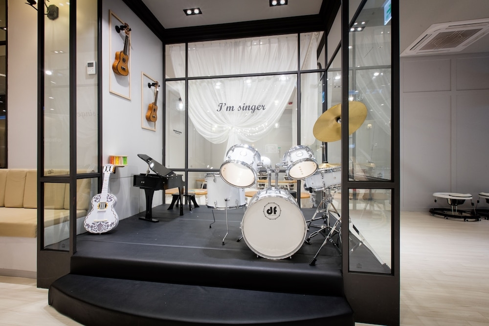 어린이 놀이 공간 - 실내