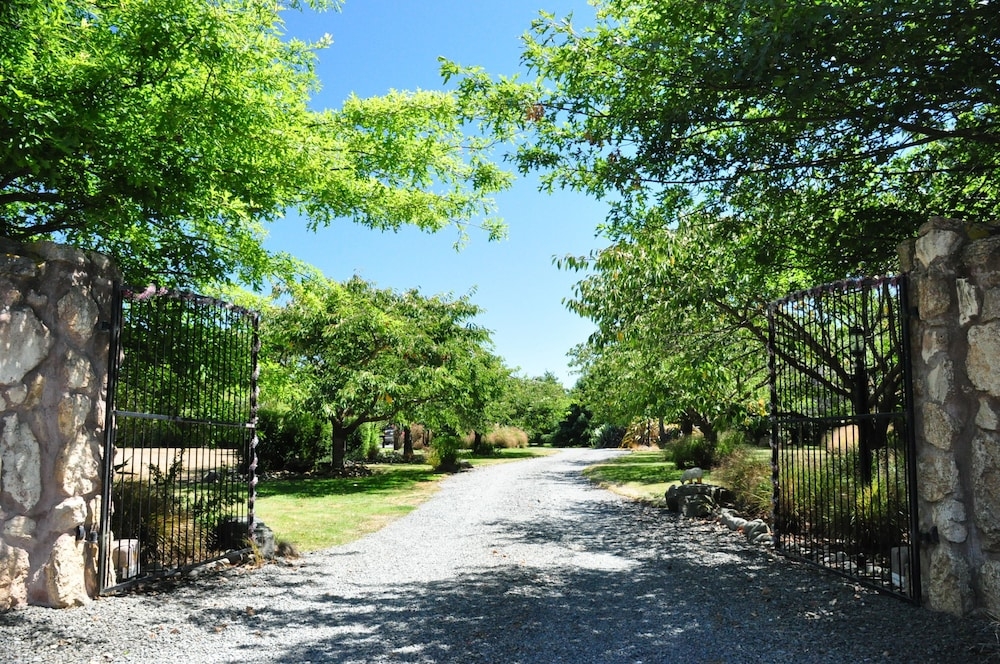 숙박 시설 입구