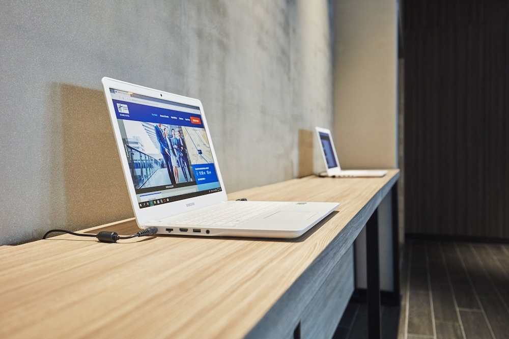 숙박 시설 내 편의 시설/서비스