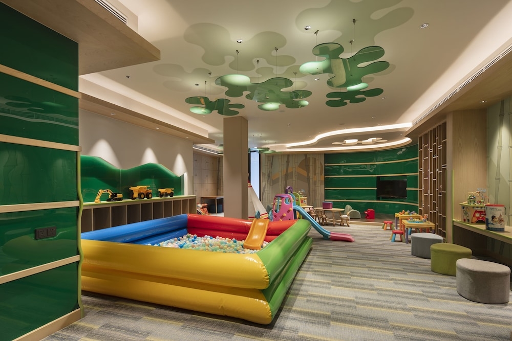 어린이 놀이 공간 - 실내