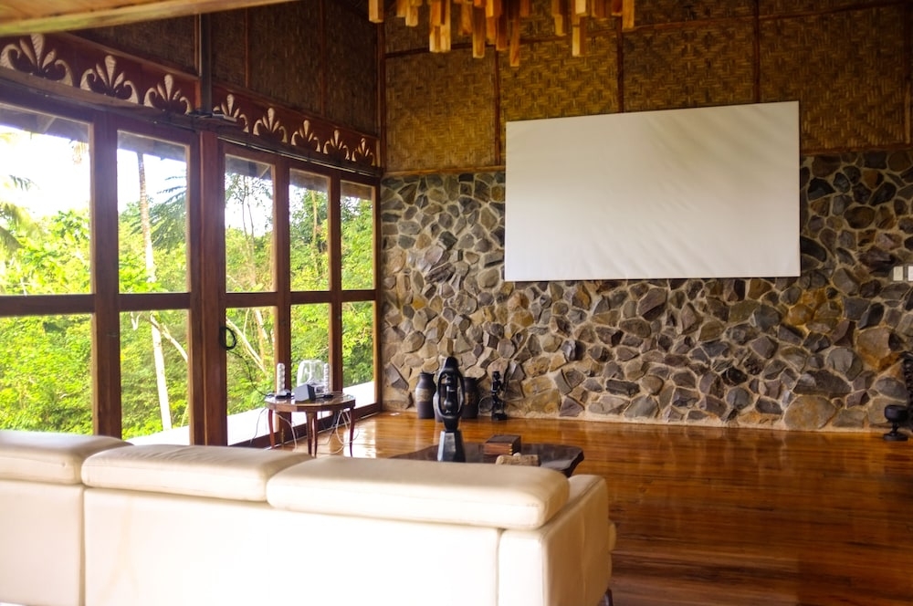 숙박 시설 내 편의 시설/서비스