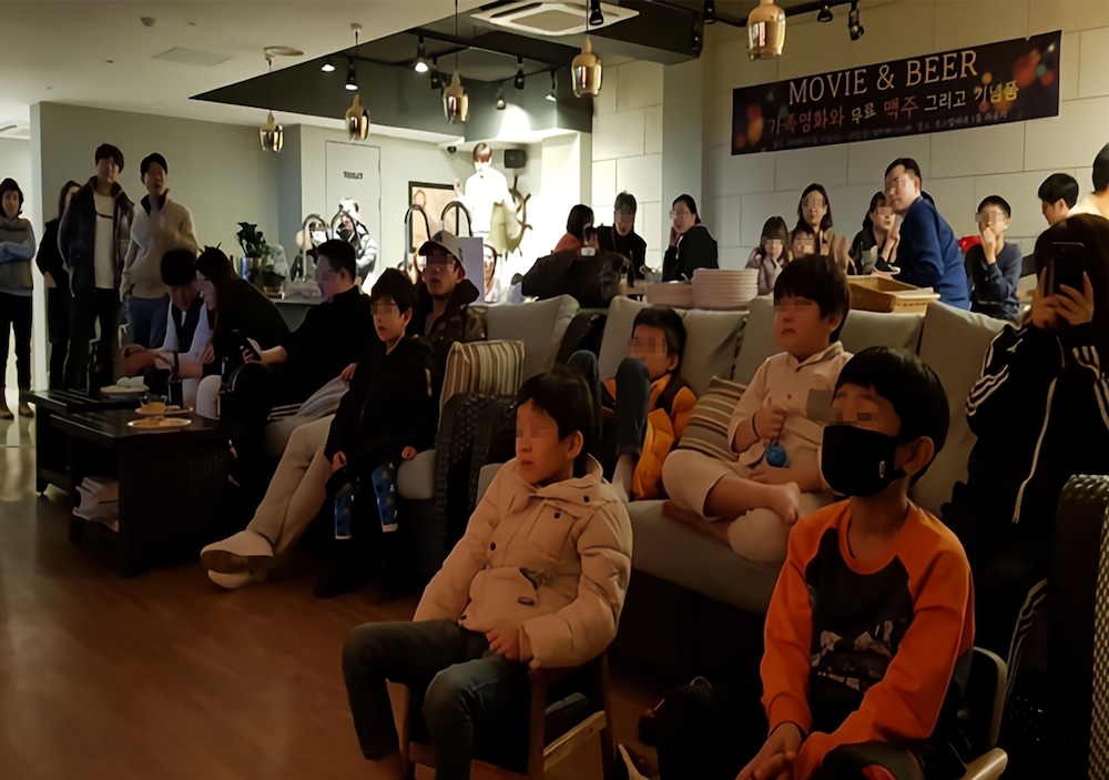 로비 좌석 공간