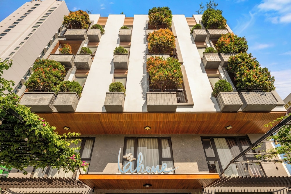 숙박 시설 정면