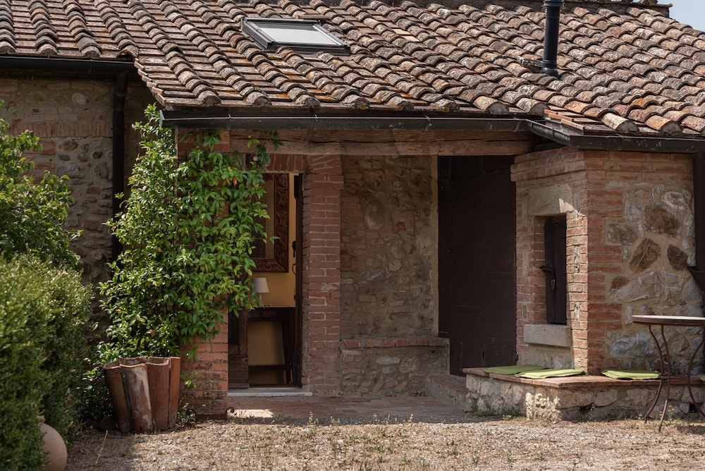 숙박 시설 정면