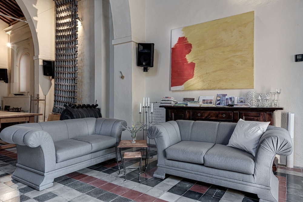 로비 좌석 공간