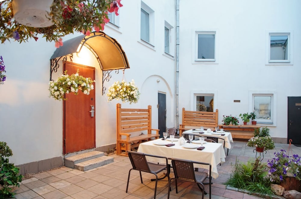 숙박 시설 구내