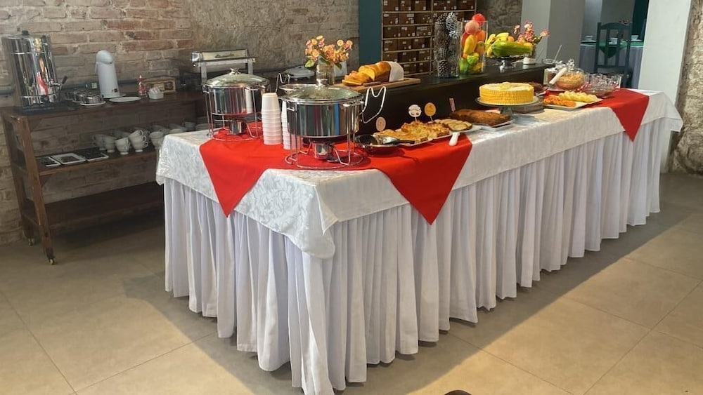 뷔페 아침 식사