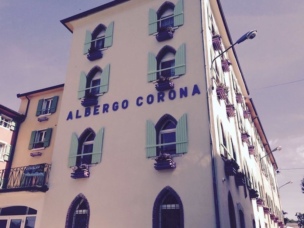 숙박 시설 정면