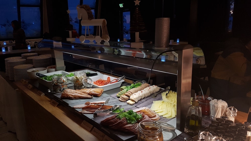 뷔페 아침 식사