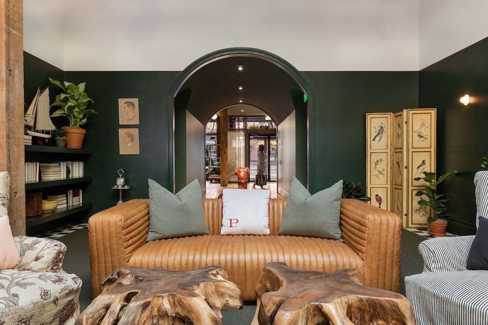 로비 좌석 공간