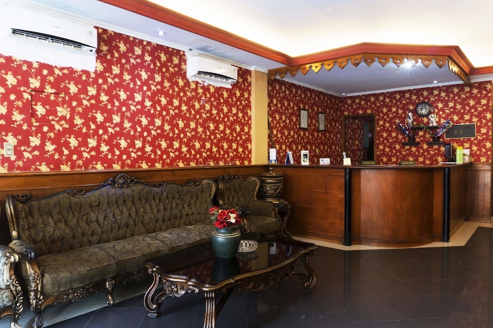 로비 좌석 공간