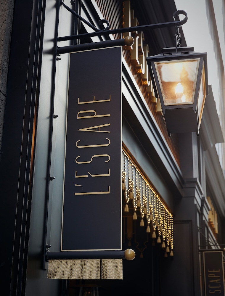 숙박 시설 정면