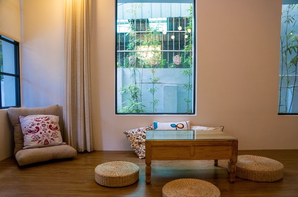 로비 좌석 공간