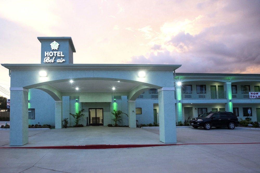 숙박 시설 입구