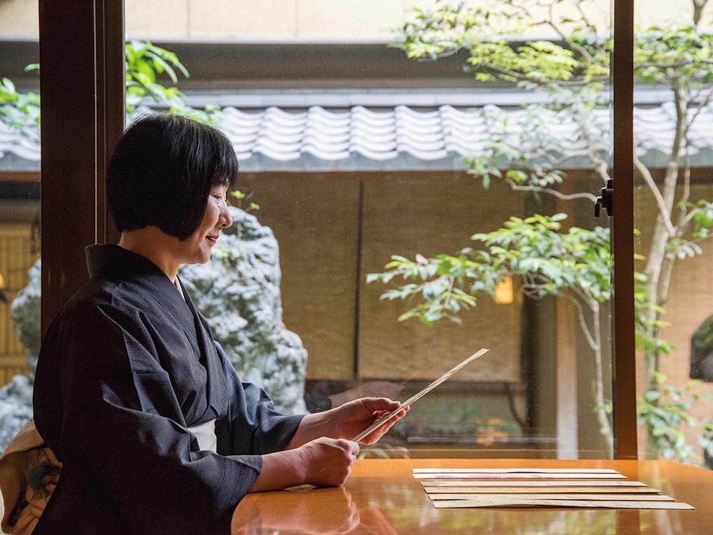 숙박 시설 내 편의 시설/서비스