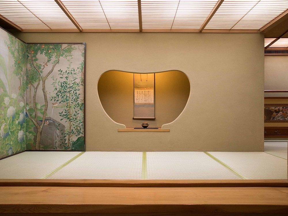 숙박 시설 입구