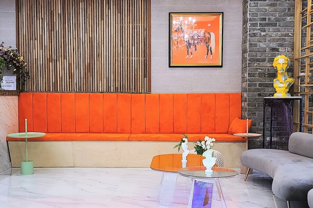 로비 좌석 공간