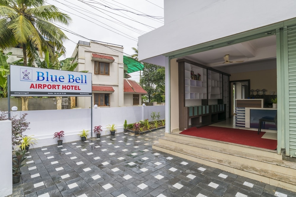 숙박 시설 입구