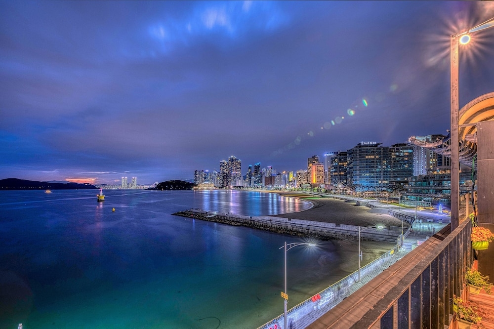 숙박 시설 정면