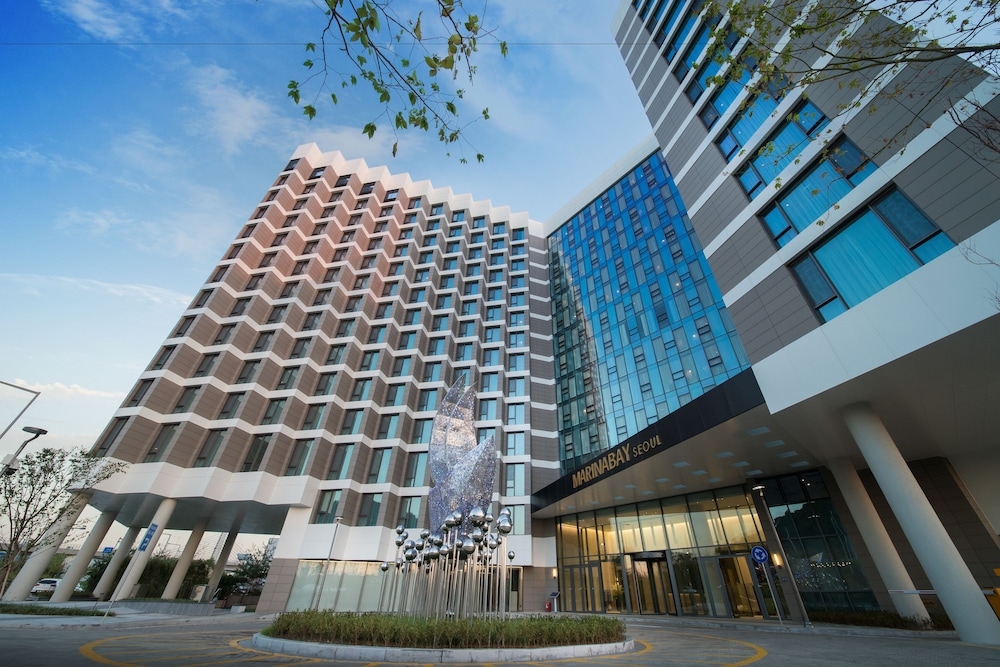 숙박 시설 입구