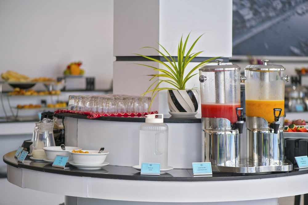 뷔페 아침 식사