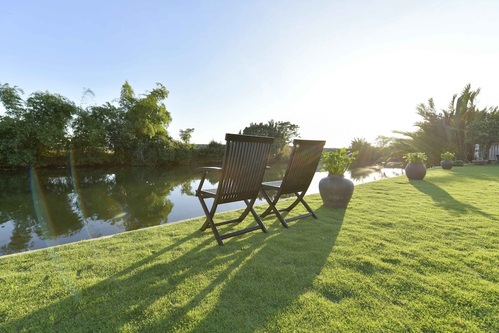 숙박 시설 정면