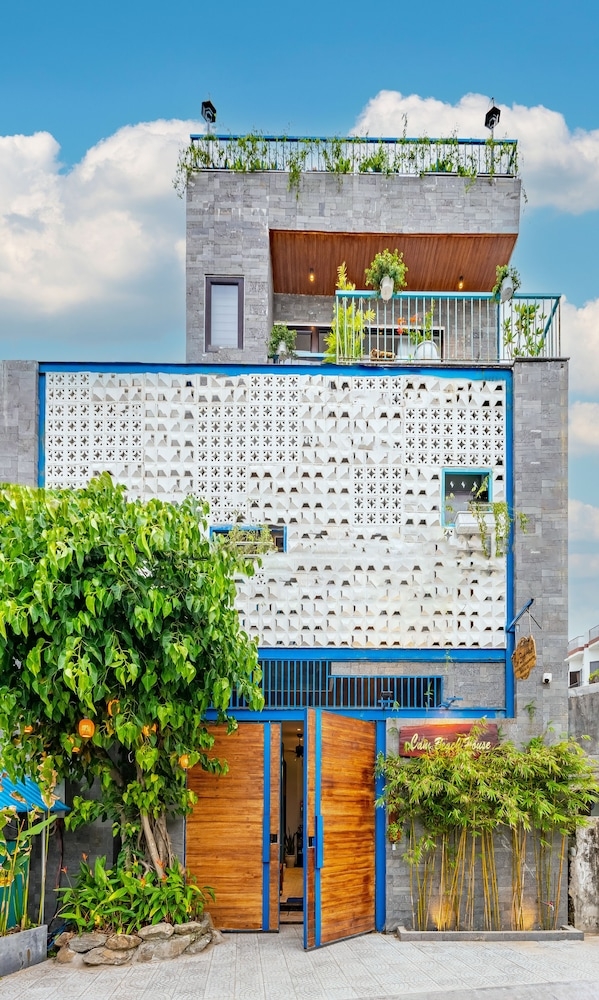 숙박 시설 정면