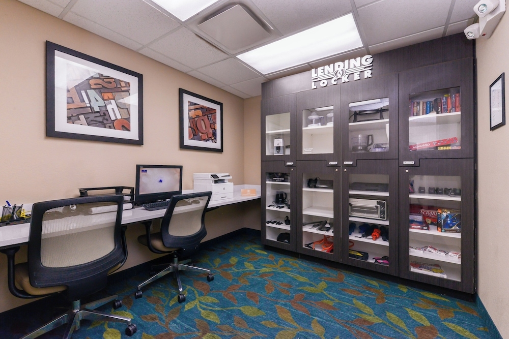 숙박 시설 내 편의 시설/서비스