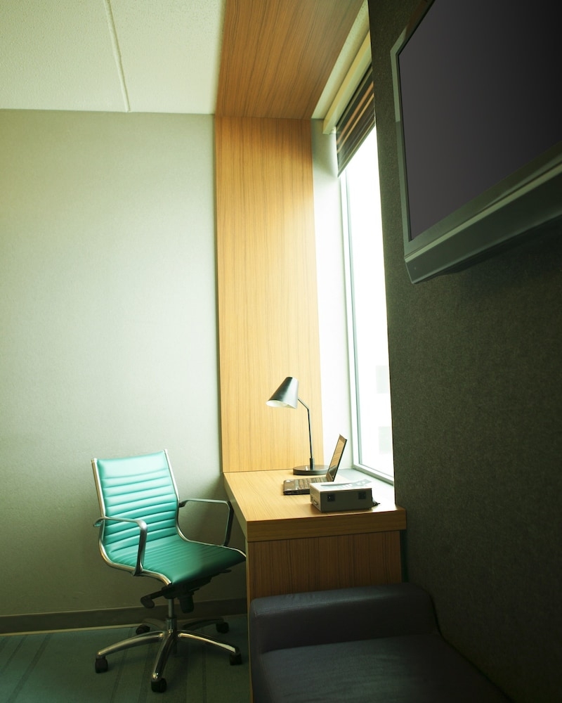 객실 내 비즈니스 센터