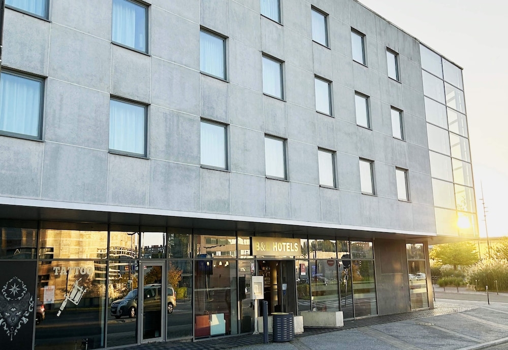 숙박 시설 정면