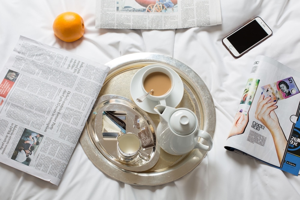 객실 내 식사 공간