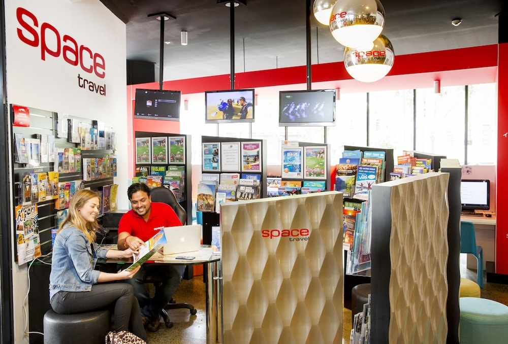 콘시어지 데스크