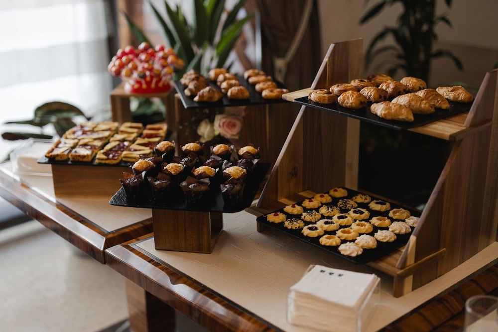 뷔페 아침 식사