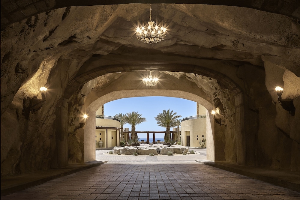 숙박 시설 입구