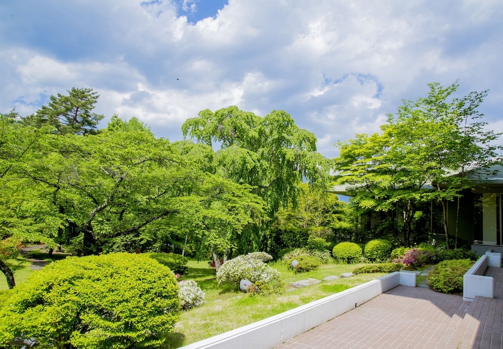 숙박 시설 구내