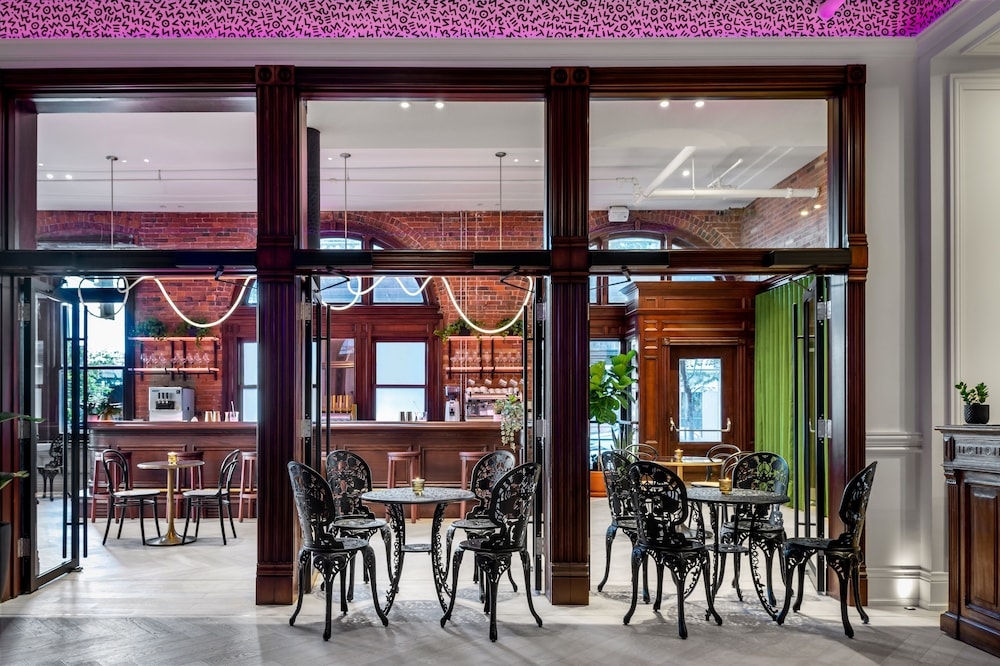 바(숙박 시설 내)