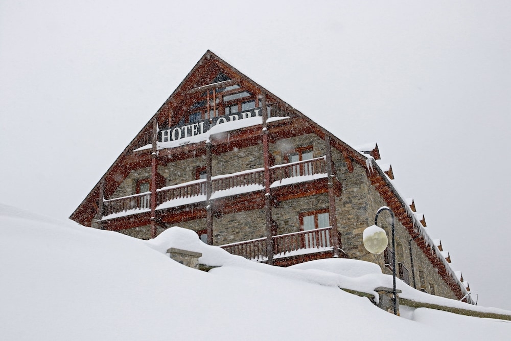 숙박 시설 정면