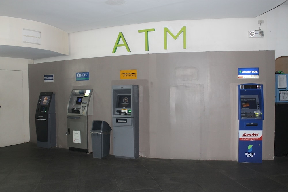 시설 내 ATM/은행