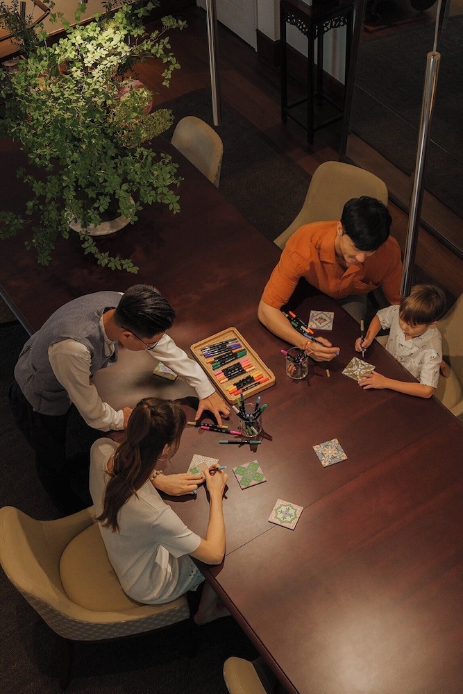 객실 내 식사 공간