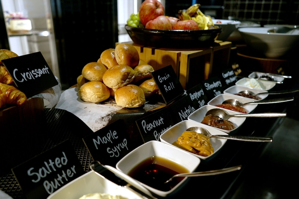 뷔페 아침 식사