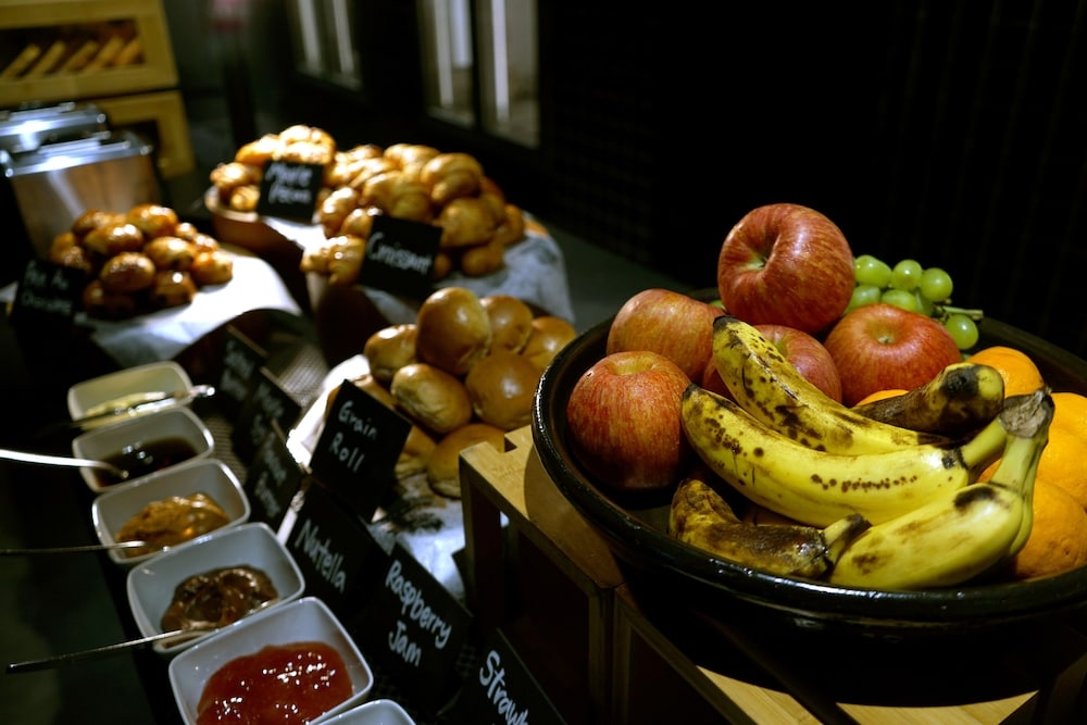 뷔페 아침 식사