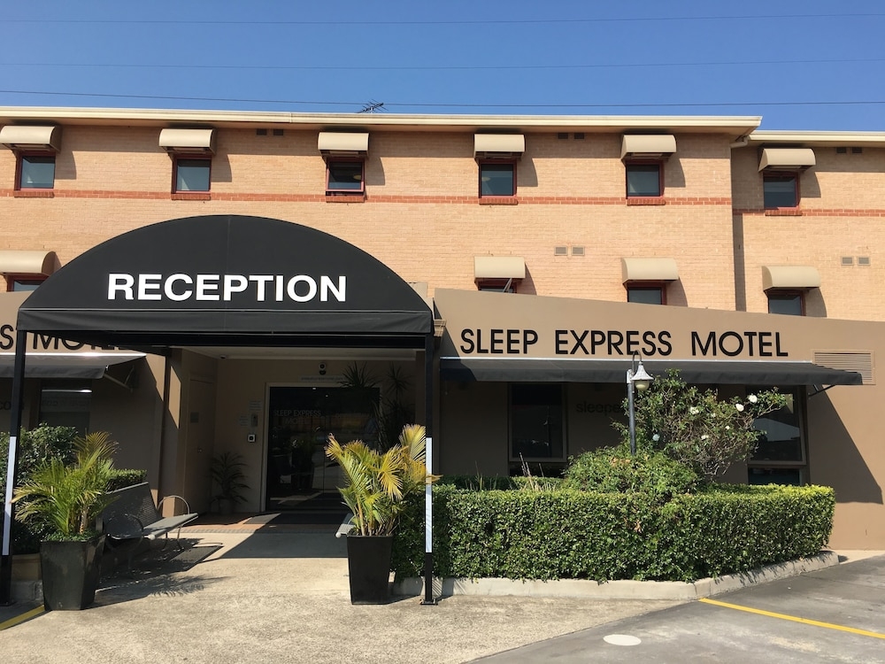 숙박 시설 입구