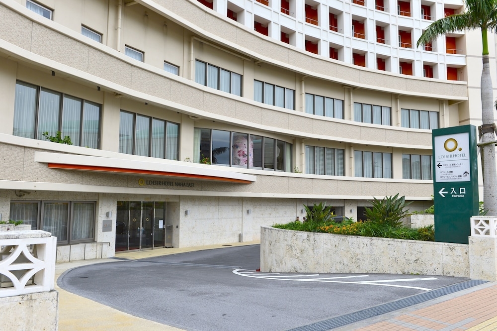 숙박 시설 입구