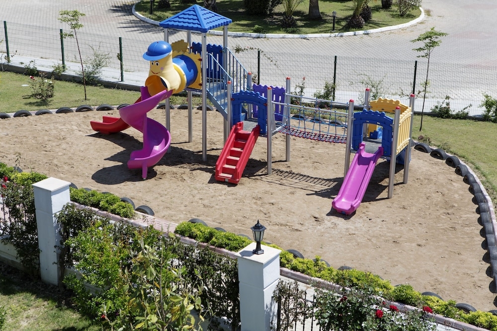 어린이 놀이 공간 - 야외