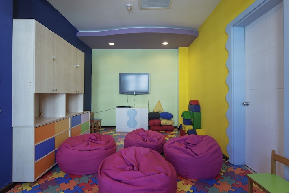 어린이 놀이 공간 - 실내