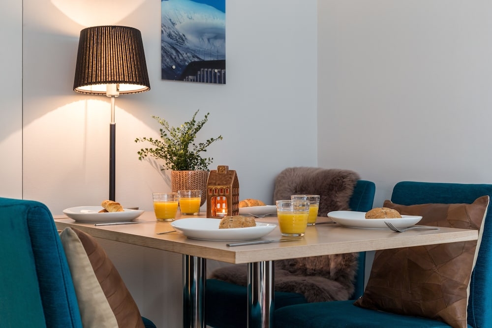 객실 내 식사 공간